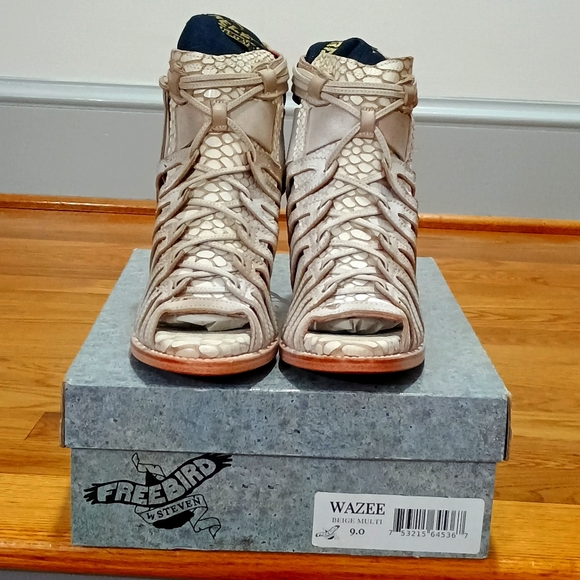 Freebird by Steven Wazee Beige Multi Size 9 - Picture 2 of 6